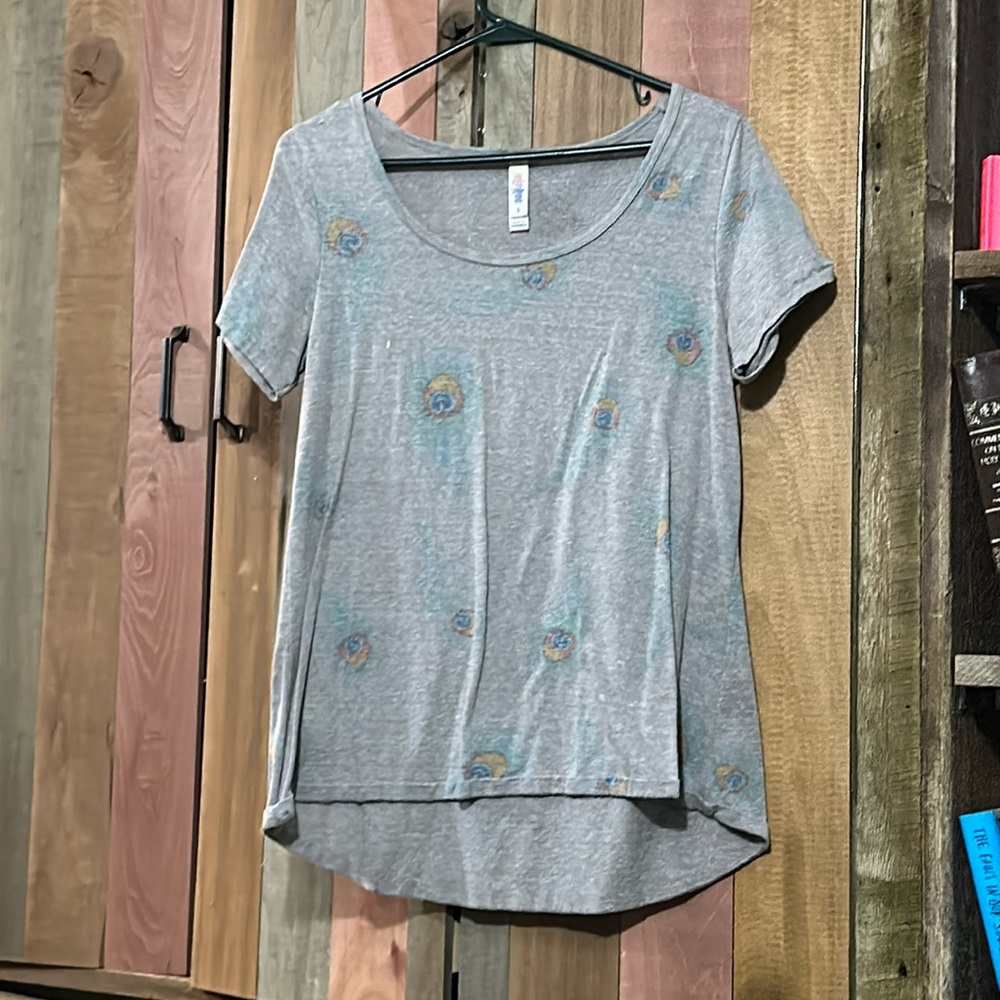 LuLaRoe classic tee